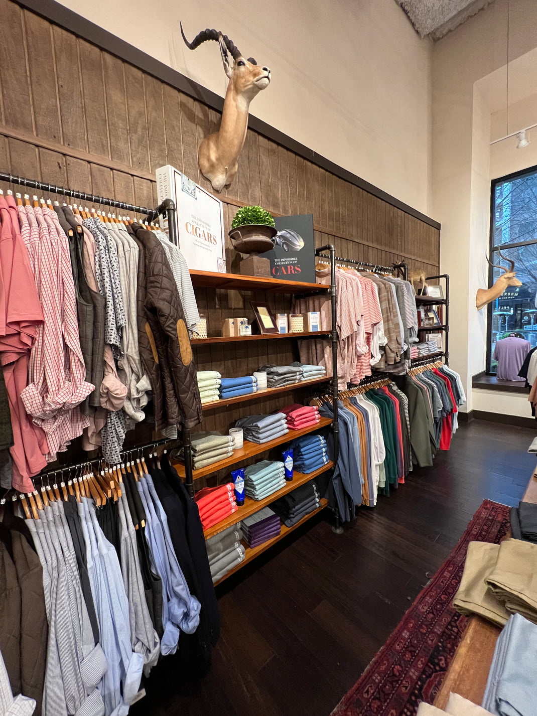 avalon running store