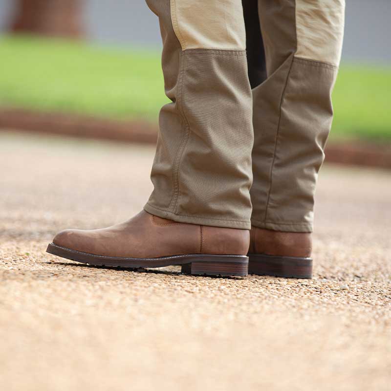 Cowboy boots with khaki pants best sale