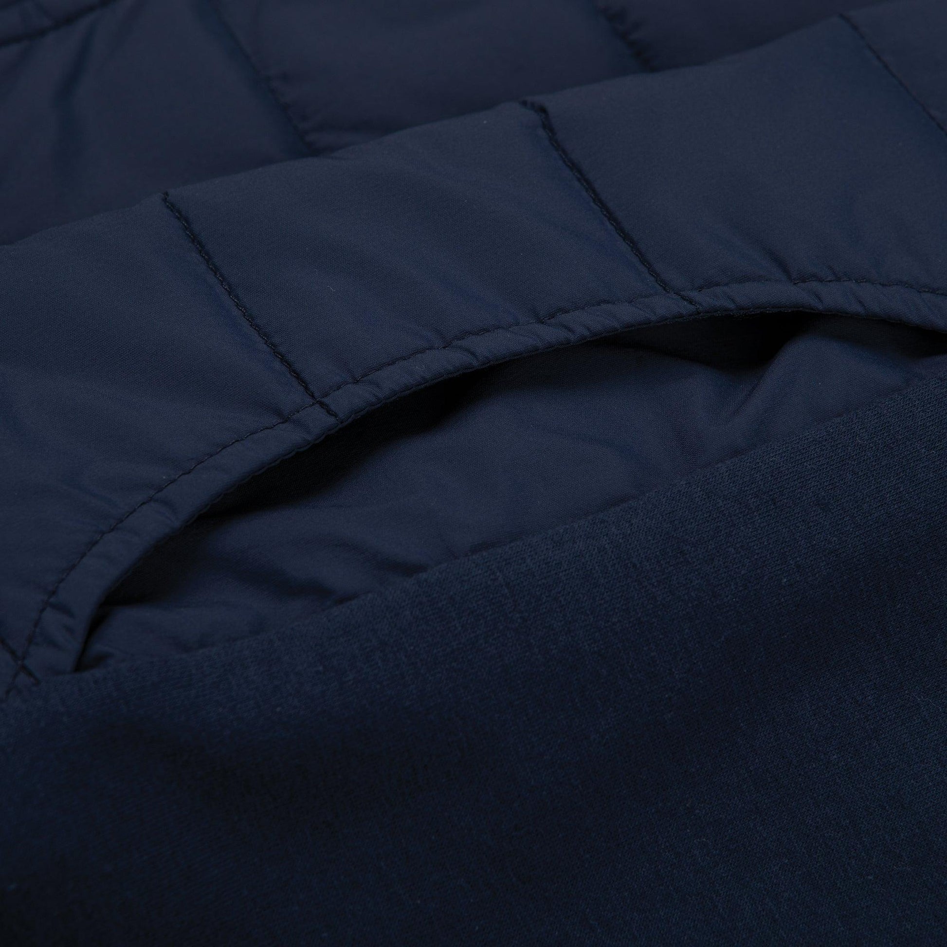 Arven Vest - Navy - Onward Reserve